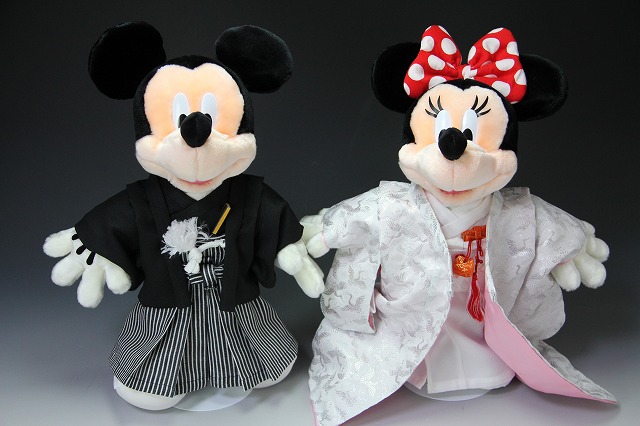 ミッキーマウス ミニーマウスの和装ウェルカムドール スモールハピネスの小さな幸せみ つけた